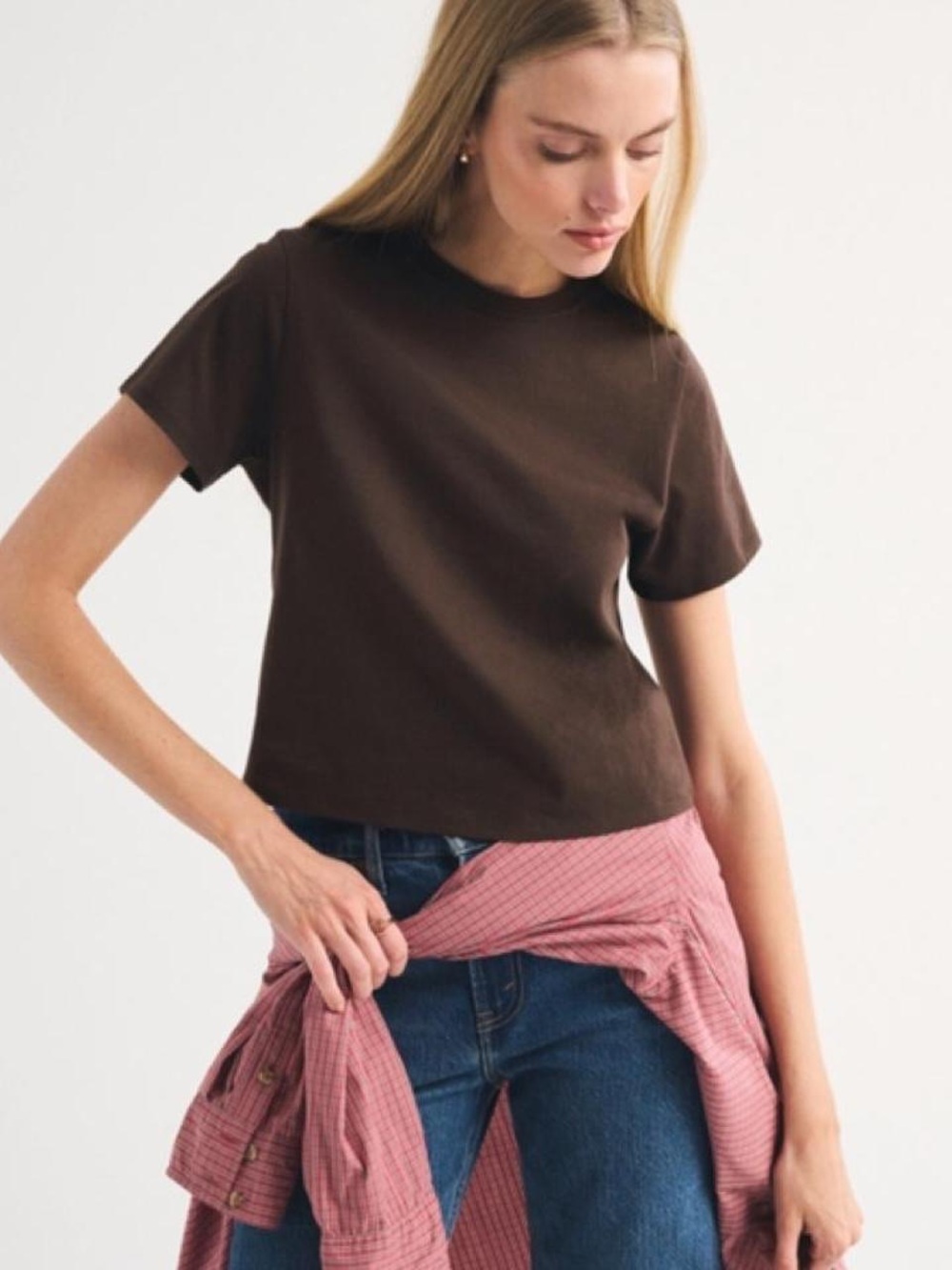Essential Polished Body-Skimming Crop Tee: Dark Brown
